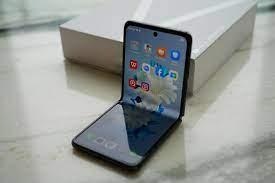 Tecno Phantom V Flip 256 Go 400  Whatsapp 2349045783364 achetez 2 tlphones et obtenezen 1 gratuitement